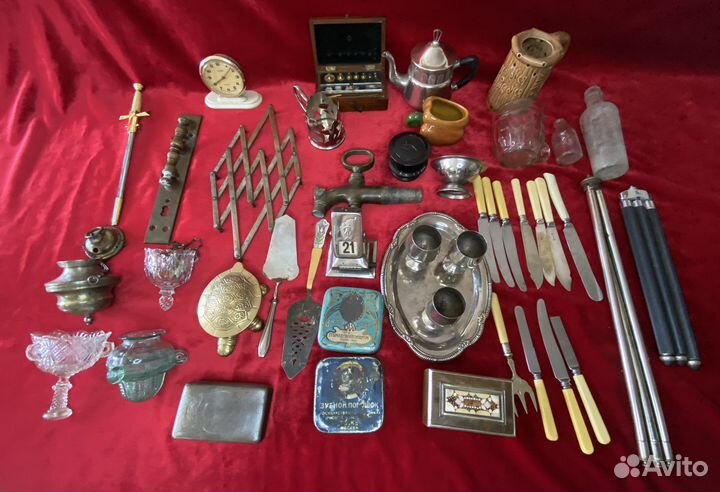 Календарь лампады объектив шкатулка подстаканник