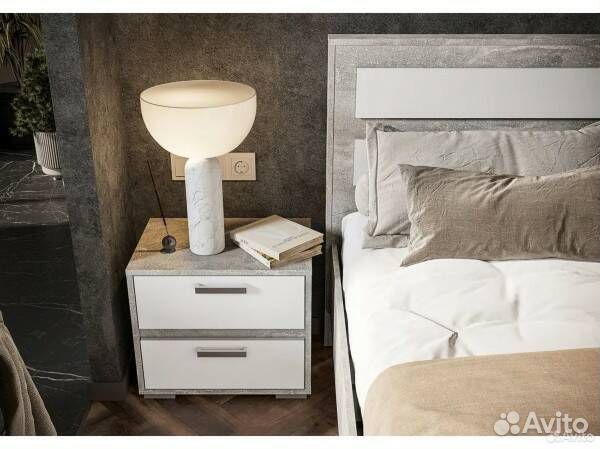 Тумба прикроватная