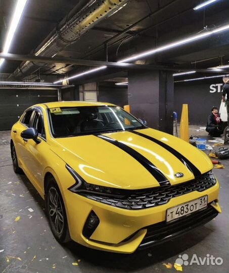 Оклейка авто пленкой под такси