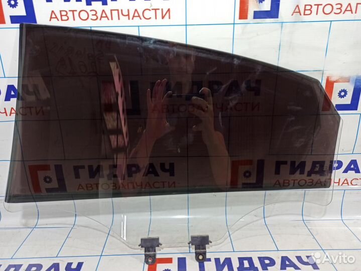 Стекло двери задней правой Hyundai Solaris II 8342