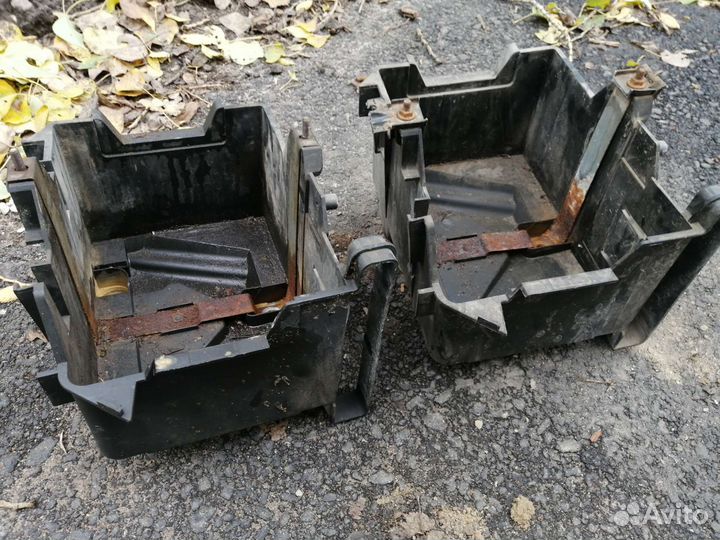 Форд Фьюжин аккумуляторная площадка