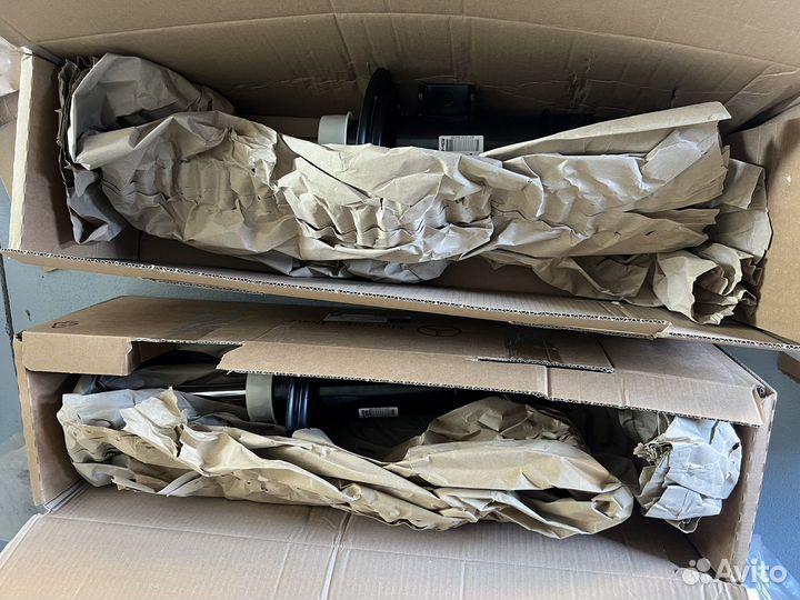 Амортизаторы CLS 63 AMG w218