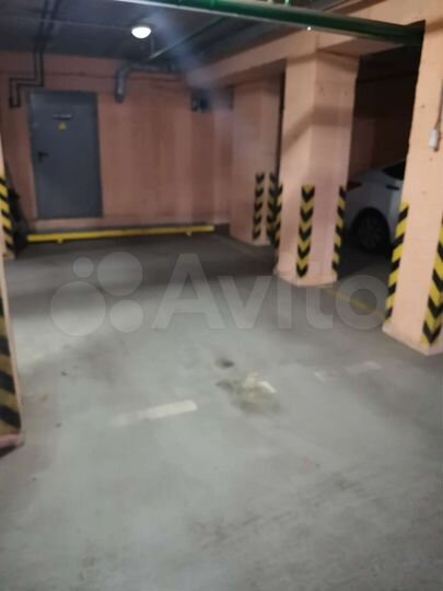 Машиноместо, 16 м²