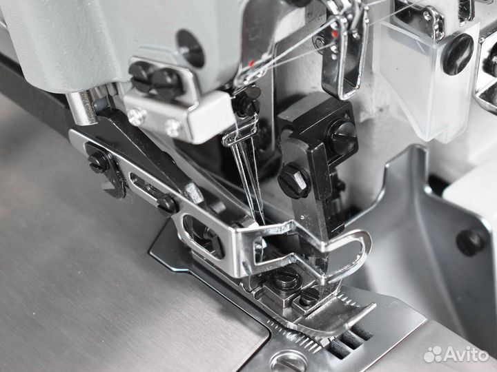 Пром-ый 4-х ниточный оверлок Aurora F8-4 со столом