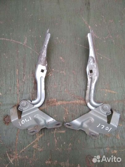 Петли капота Mazda 3 BK 2003-2009