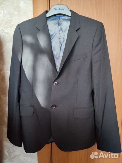 Костюм школьный