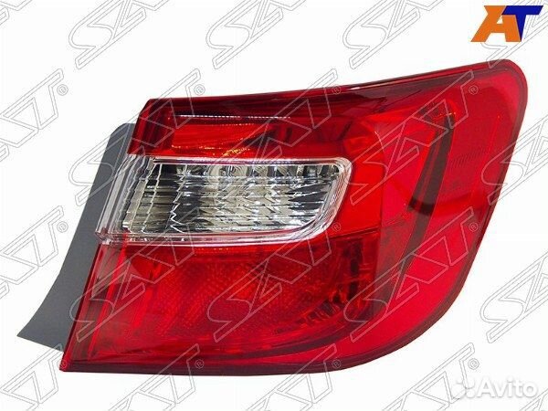 Фонарь задний toyota camry