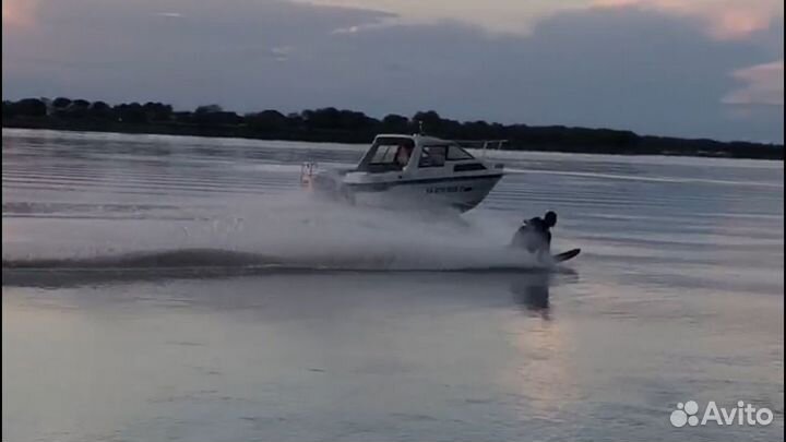 Катание на катере аренда катера