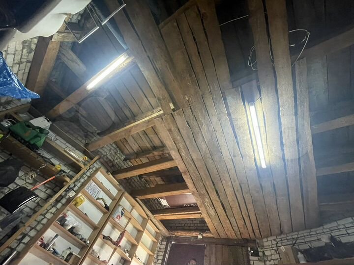 Гараж, > 30 м²