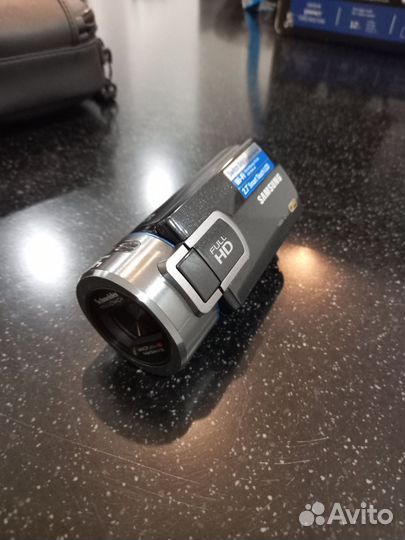 Цифровая видеокамера бу Samsung