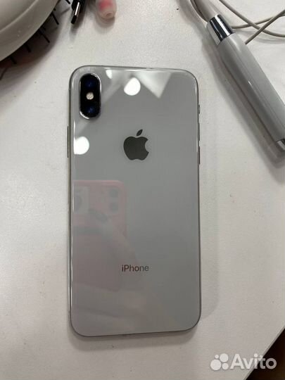 iPhone X, 64 ГБ