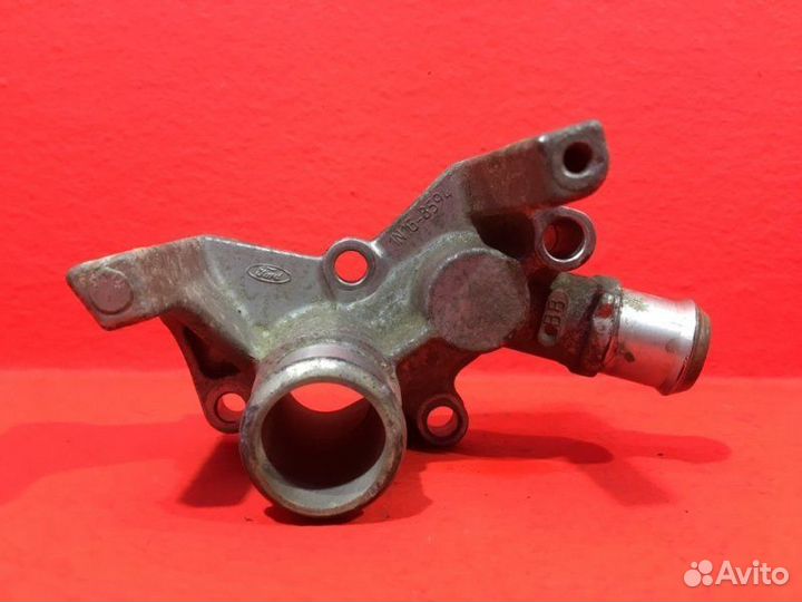 Фланец системы охлаждения Ford Focus 1 fydb 1.6