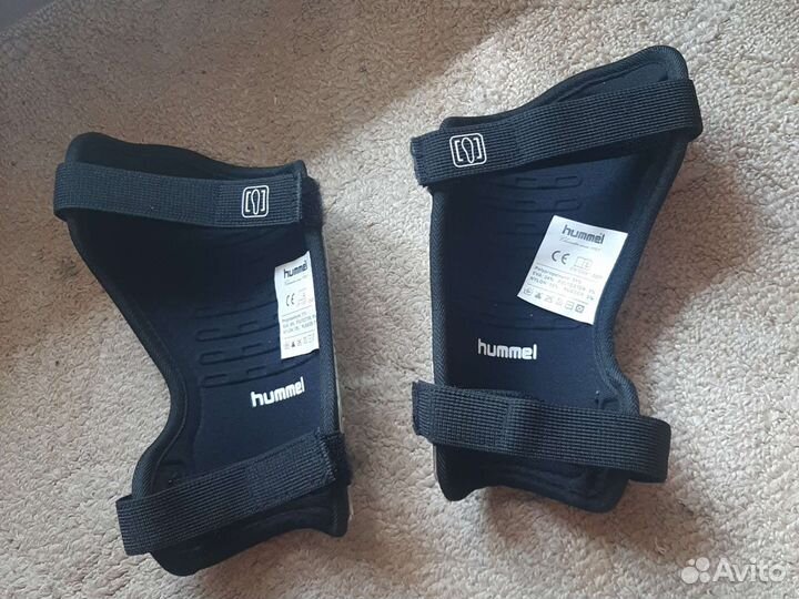 Футбольные щитки