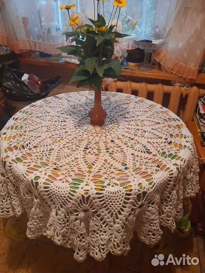 Скатерть круглая вязаная