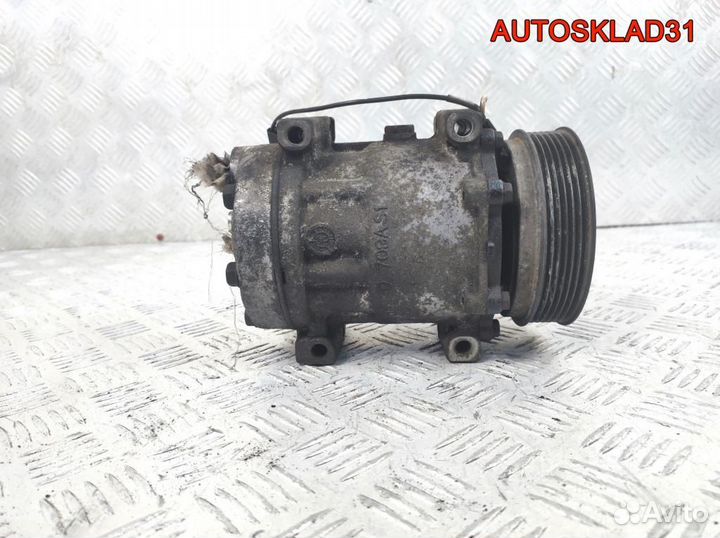 Компрессор кондиционера Volvo V40 F9Q 8200040681