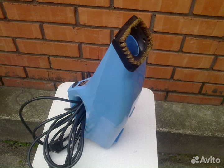 Пылесос Шмель-4 для машины помещений электровеник