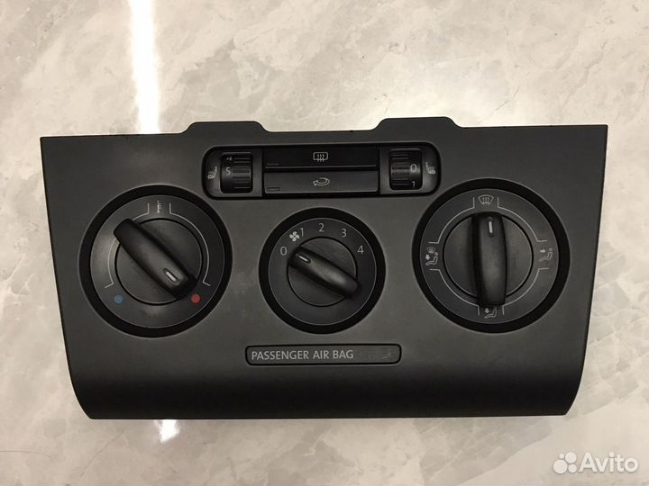 Блок управления печки Golf 6