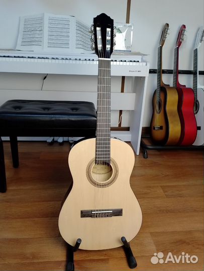 Уменьшенная классическая гитара veston C-45A 3/4