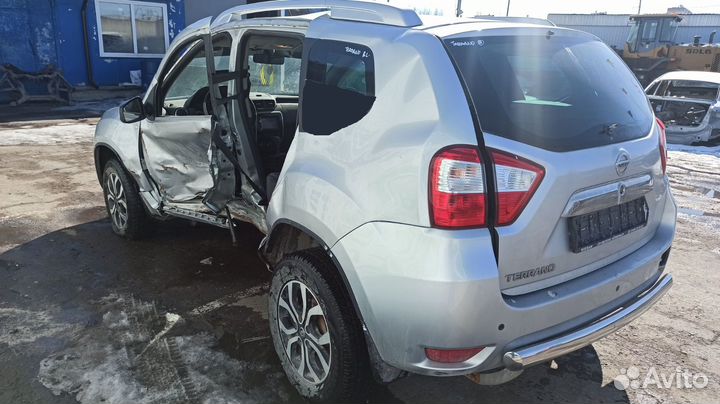 Кронштейн Nissan Terrano 3 7700110112