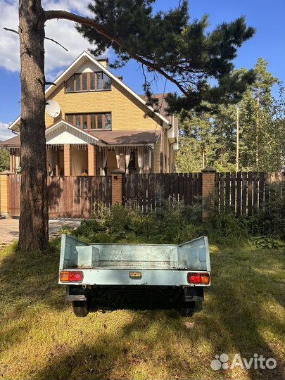 Прицеп автомобильный