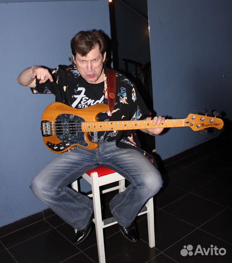 Обучение на бас гитаре