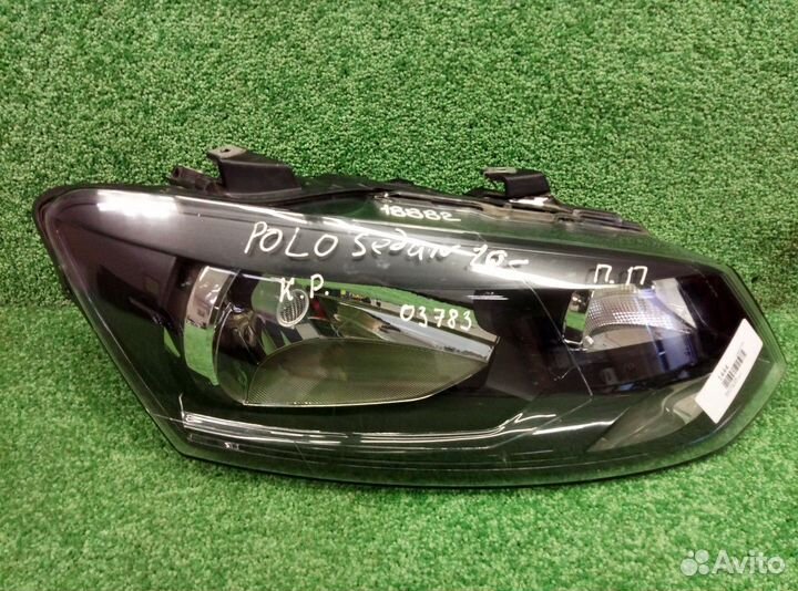 Фара правая Volkswagen Polo V 6R1941016E