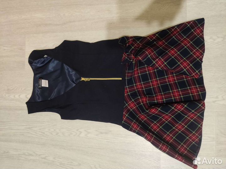 Школьная одежда на девочку 146, 152