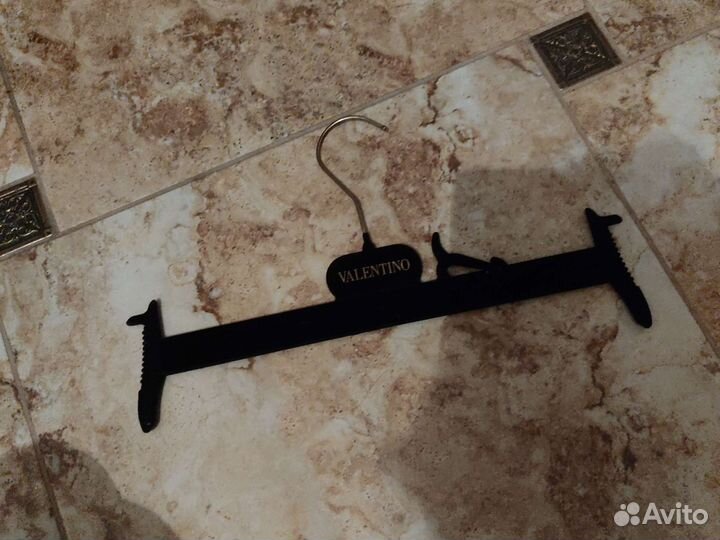 Вешалки плечики Valentino, Versace, Balenciaga