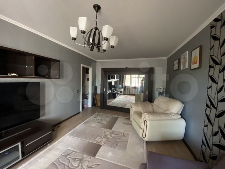 2-к. квартира, 52 м², 3/9 эт.