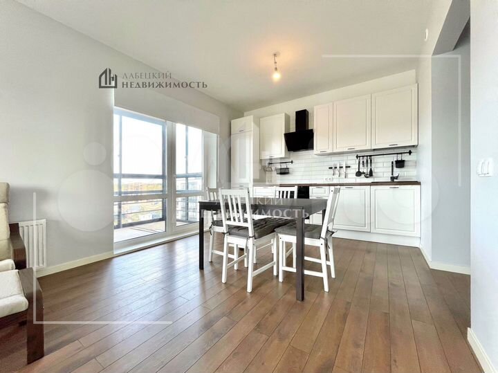 2-к. квартира, 66,8 м², 6/6 эт.