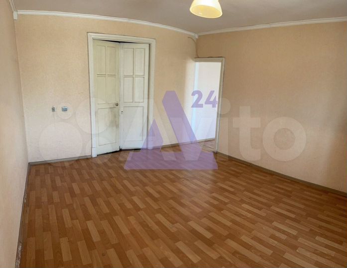 3-к. квартира, 77 м², 5/5 эт.