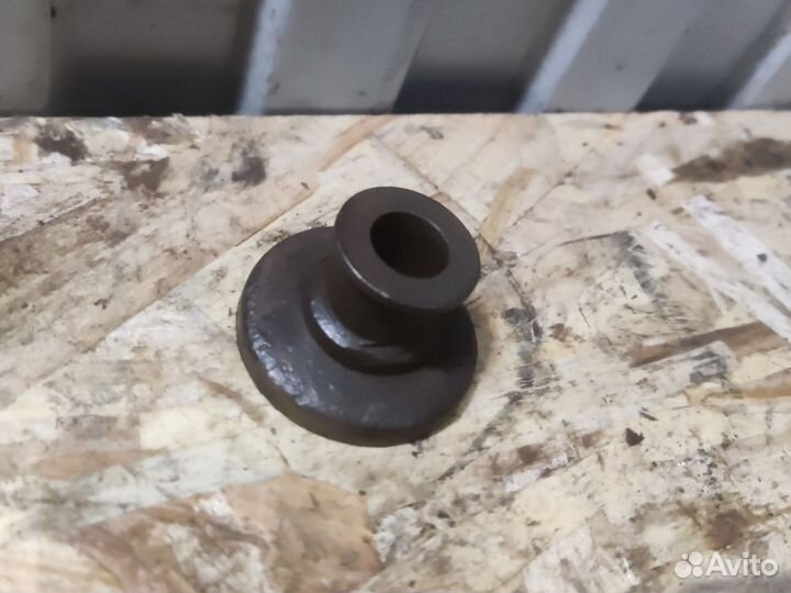 Втулка заднего колеса иж 49