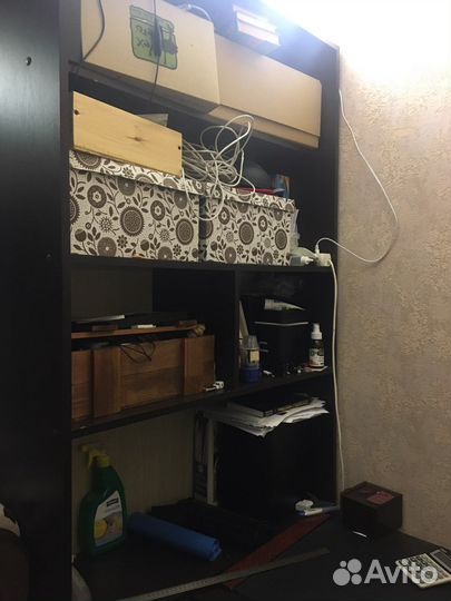 Стол компьютерный и стеллаж