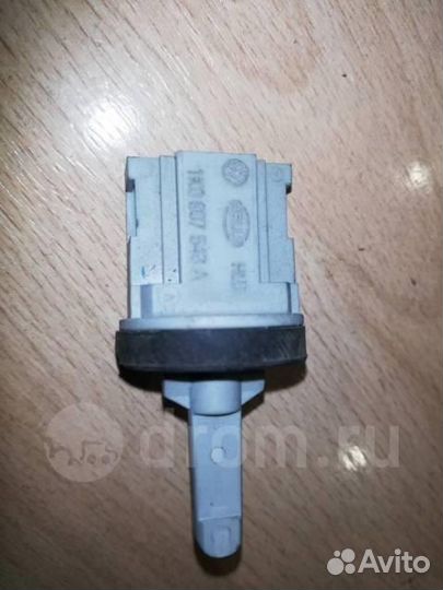 Датчик температуры воздуха VW Touareg 2002-2010