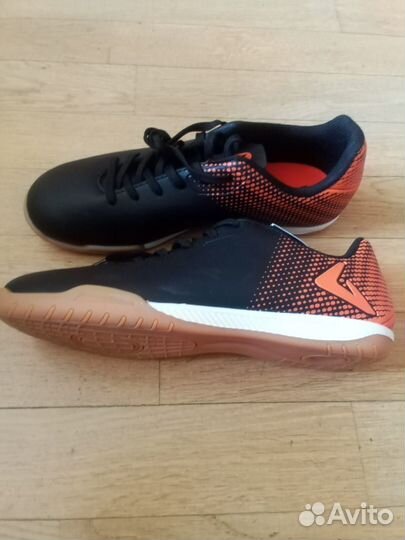 Футзалки детские demix 39 р-р новые с биркой