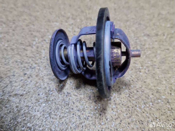 Термостат Volvo s40