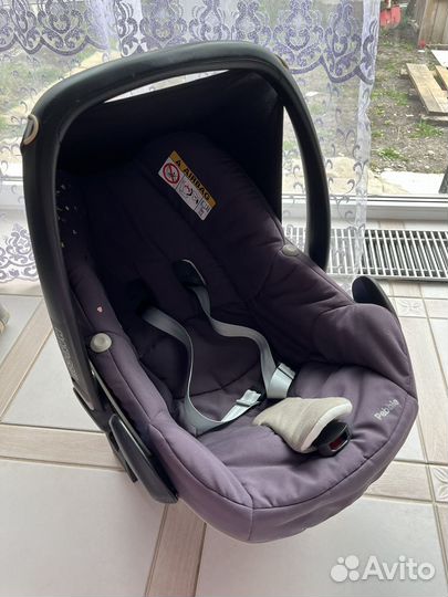 Автолюлька maxi cosi pebble с адаптерами