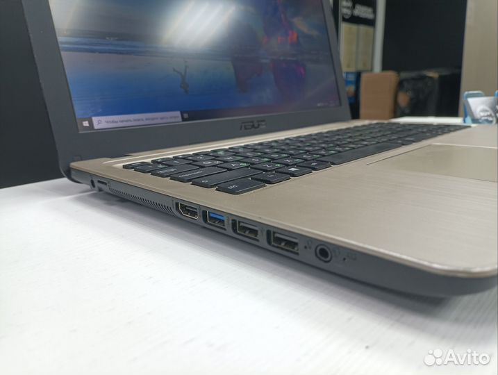 Ноутбук asus R540UB