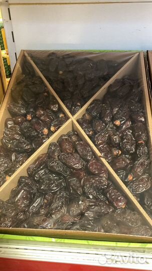 Финики разных сортов