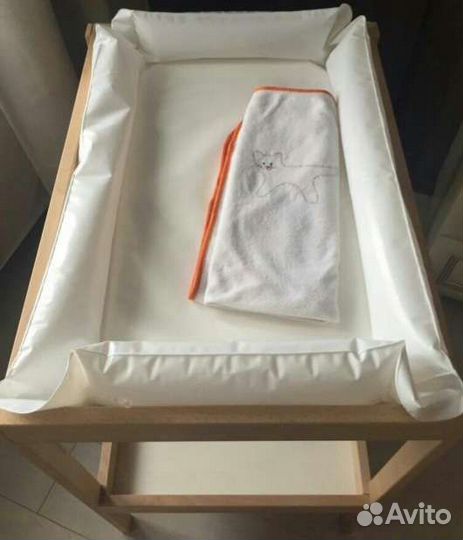 Пеленальный столик IKEA с матрасом