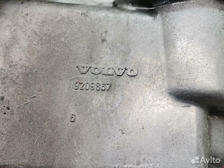 Корпус термостата Volvo S40 рест. 2001 3531391