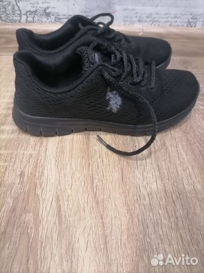 Кроссовки женские 36 размер