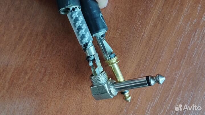 Неисправные гитарные кабели Fender Vintage Voltage