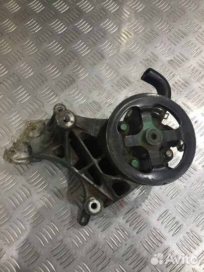 Насос гидроусилителя гур Mitsubishi Lancer 10