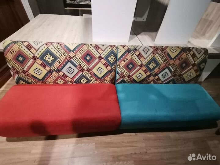 Диван