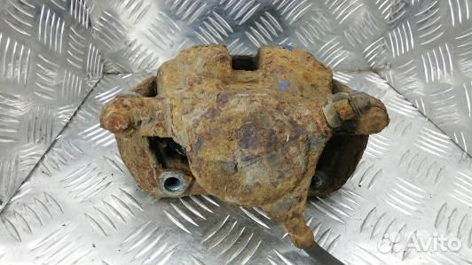 Суппорт тормозной передний левый mercedes benz C-c