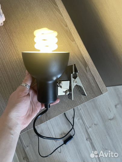 Лампа для сухопутных черепах и держатель