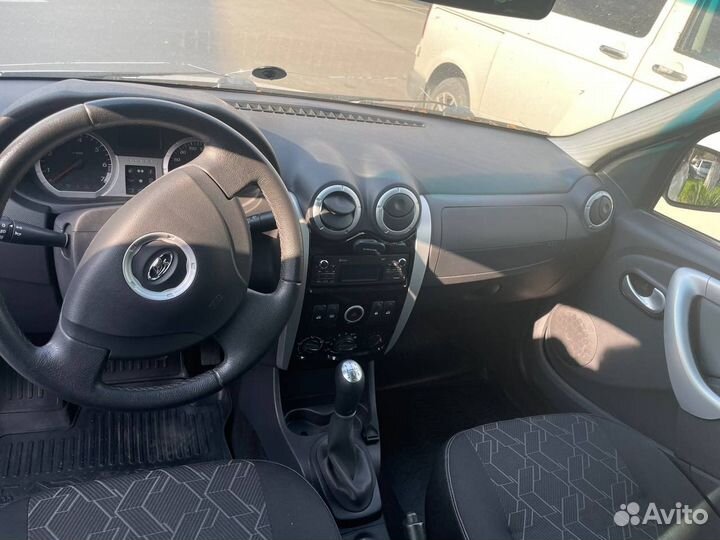 LADA Largus 1.6 МТ, 2019, битый, 75 500 км