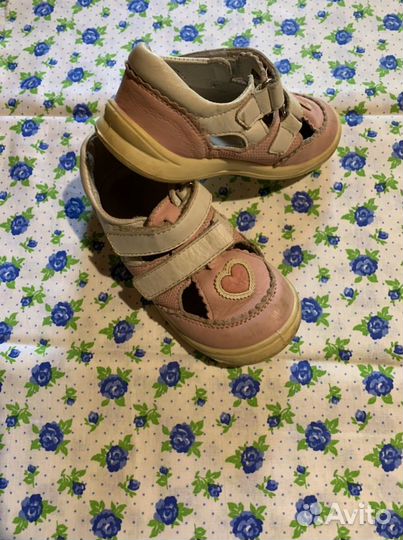 Обувь для девочки,р.24,25,28