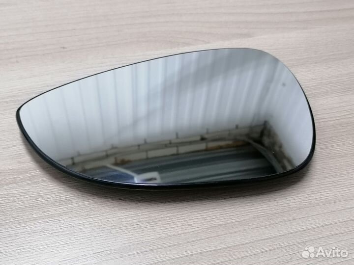 Левый зеркальный элемент Ford Fiesta 6 2008-2018